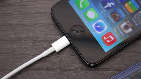 Как правильно заряжать iPhone