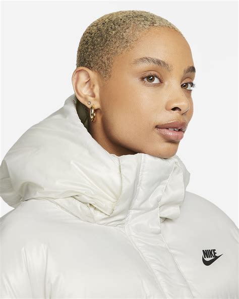 Nike Sportswear Therma Fit City Series Women S Synthetic Fill Hooded