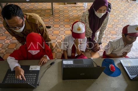 ASESMEN NASIONAL BERBASIS KOMPUTER ANTARA Foto