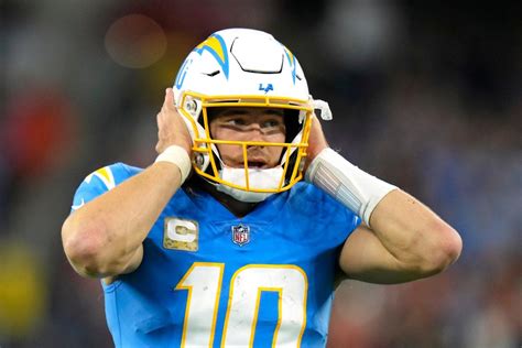 Los Angeles Chargers Vs Arizona Cardinals Odds Nfl Week 12 Point