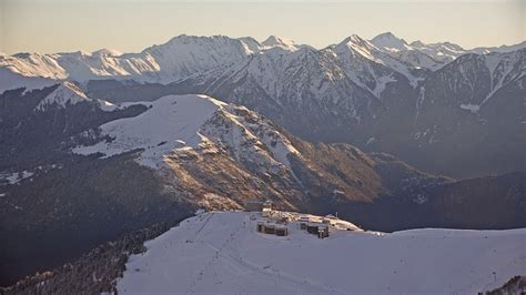 M T O Pyr N Es On Twitter Retour Du Soleil Sur Les Pyrenees Avec Du