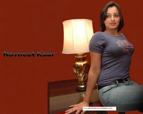 OnLy AcTrEsS Navneet Kaur Hot Cleavage Show Photoshoot In Jeans