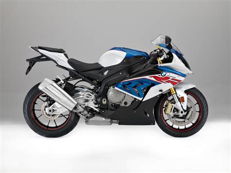 2017 BMW S1000RR Review