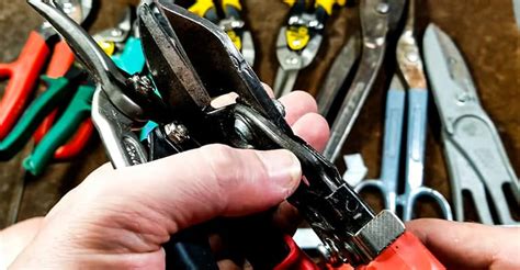 Best Tin Snips Grip And Clip Metal Sheets