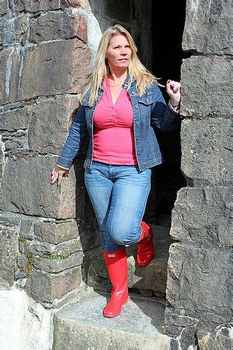 Susanne In Red Hunter Wellies Affordable Fashion Clothes Hunter Wellies Wellies