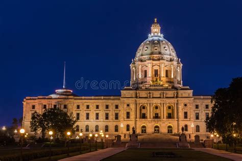 Minnesota State Capitol Dome And Horses St Paul Mn Stock Photo Image