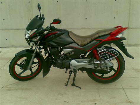 Hero Honda Cbz Extreme 150 Cc Bike Its In A Show Room Condi Clickbd