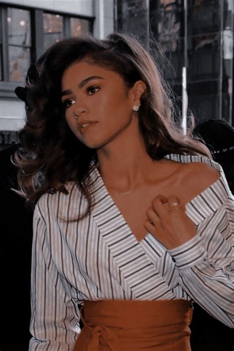 Pin By Chantal Lyles On B E A U T Y In 2022 Zendaya Photoshoot