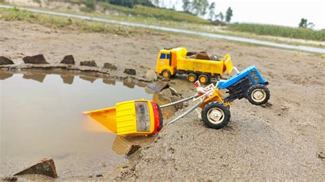 Tata Pickup Accident Mud Pit Pulling Out Ford Tractor Hmt Tractor