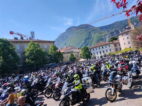 Trento Invasa Da Migliaia Di Motociclisti In 8mila Per La Benedizione