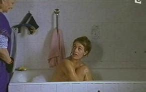 LE MARIAGE EN PAPIER NUDE SCENES AZNude