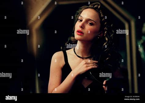 Natalie portman v for vendetta hi-res stock photography and images - Alamy