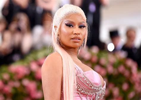 Nicki Minaj Urges Fans To ‘never Threaten Anyone On My Behalf’ Us Weekly