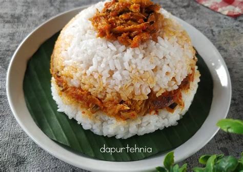 Resep Nasi Cokot Nasi Comot Isi Tongkol Suwir Oleh Dapurtehnia Cookpad