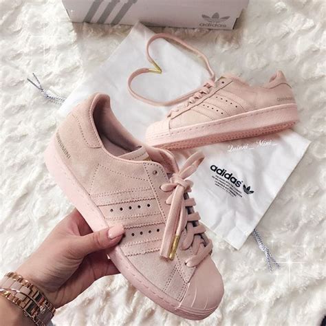 M Cho H I Con G I Xem Ng Sneaker M U Nude N Y M B O C N O C Ng H H T I Mua Ngay