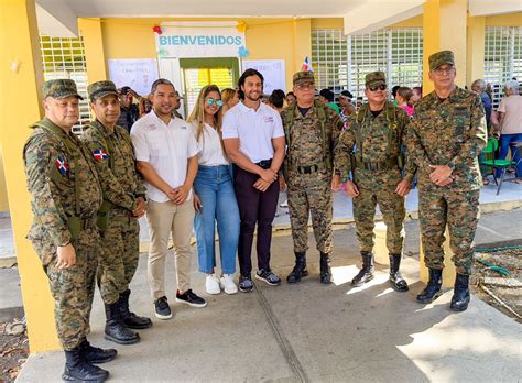 Fundaci N Raymond Rodr Guez Y Ej Rcito Rd Realizan Jornada De Salud