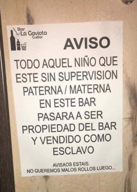 Broma Advertencia O Mal Gusto En El Cartel De Un Bar En Cuellar El