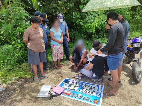 Police Arrest 12 Drugs Suspects Seize P180 000 Worth Of Shabu In