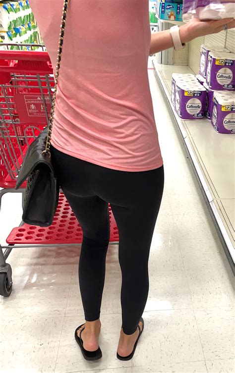 Beautiful Milf Leggings Spandex Leggings Yoga Pants Forum