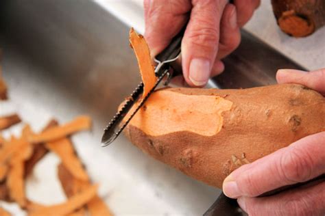 How To Peel A Sweet Potato Atelier Yuwa Ciao Jp