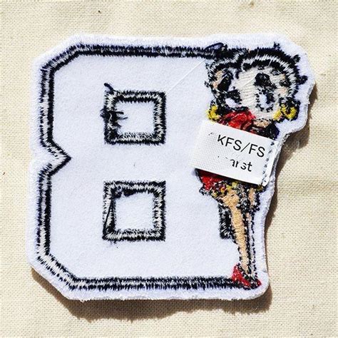ワッペン アイロン おしゃれ 刺繍 ベティブープ Betty Boop B レッド ブラック 名前 作り方 BBW 011 ワッペン雑貨通販ワッペンストア 通販 Yahoo