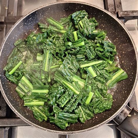 Pasta Con Cavolo Nero E Salsiccia Primo Piatto Saporito Di Ispirazione