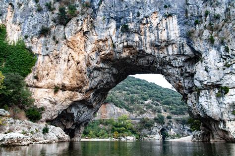 Roadtrip Door De Gorges De Lardèche Frankrijk Puur