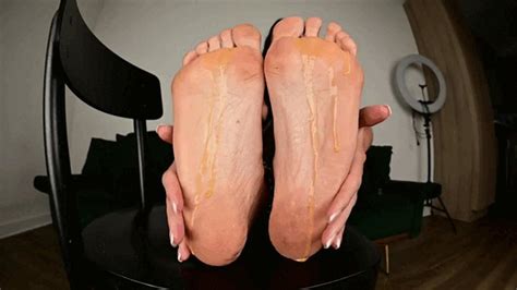 Natasha Dirty Soles Tease Pt MOV Amateur Soles Giantess And Footjobs Clips Sale