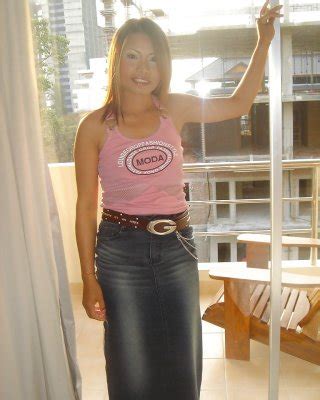 Naughty Asian Teen Babe Exposing Her Tiny Tits And Shaved Cunt Porn