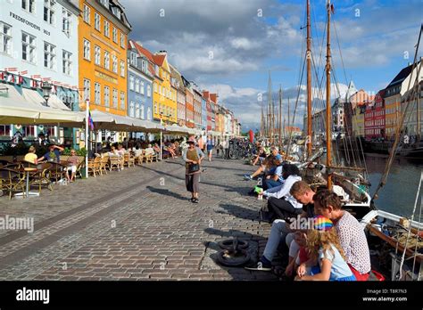 D Nemark Seeland Kopenhagen Nyhavn Neuer Hafen Bunte Fassaden Der