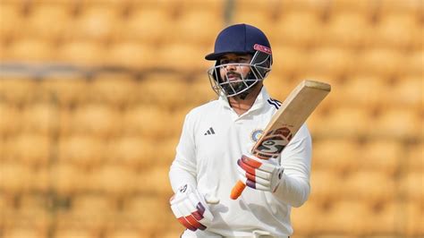 Back To His Audacious And Chirpy Best Rishabh Pant Returns To Test