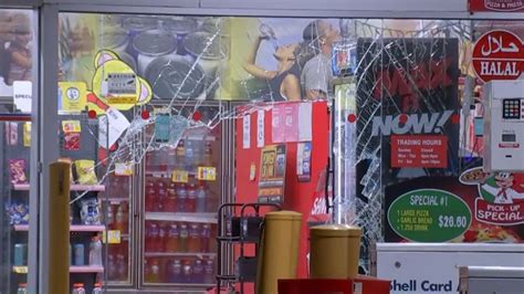 Brazen Thieves Ransack Store Before Stealing Cigarettes In Melbourne Acapmag