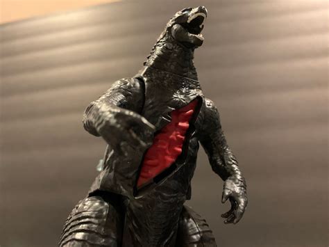 Godzilla Vs Kong Lets Look At The Playmates Battle Damaged Figures