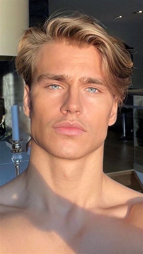 Pin By Nariquito On Hermosos Men Blonde Hair Blonde Hair Green Eyes