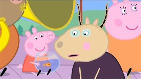 Peppa Pig Season 3 Episode 23 Goldie the Fish | Watch cartoons online ...