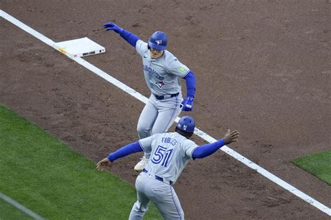 Varshos Three Run Homer Keys Blue Jays 5 2 Road Win Over Padres