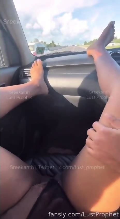 Hindi PublicPlace Car Sex With Hot Wife