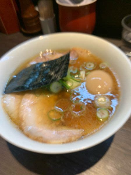 『醤油金華豚チャーシュー』支那そばや 本店のレビュー ラーメンデータベース