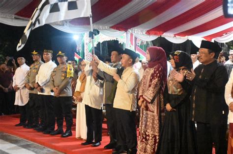 Gubernur Dan Wagub Lepas Pawai Takbir Sambut Idul Fitri H Biro Adpim