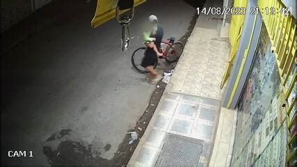 V Deo Crian A No Colo Homem Furta Bicicleta No Df Distrito