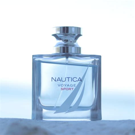 Nautica Voyage Sport Nautica Cologne - un parfum pour homme 2016