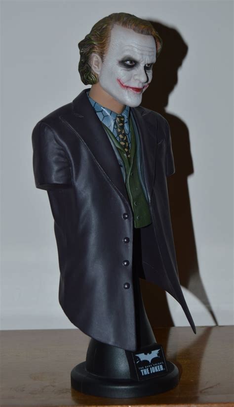 Comicsvalue Batman The Dark Knight Joker Bust Scale Heath Ledger Hot Toys Figure
