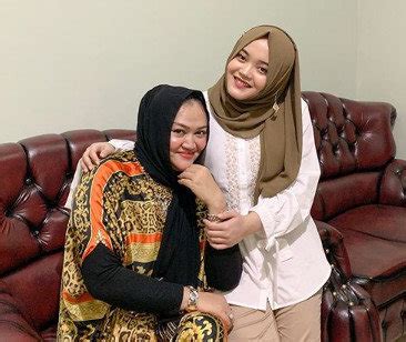 Total Harta Lina Rp M Ini Penjelasan Buah Hati Dengan Teddy Tak