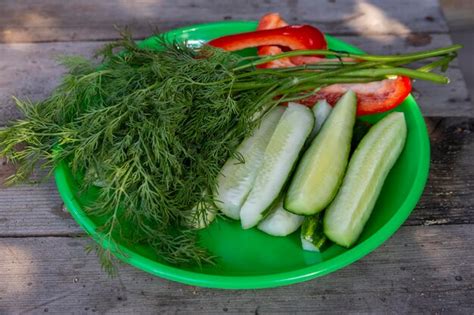 Legumes maduros páprica pepinos endro alimentos vegetais úteis