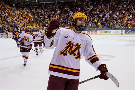 Minnesota Hockey Jimmy Snuggerud Completes Hat Trick In Gophers 4 1 Win The Daily Gopher