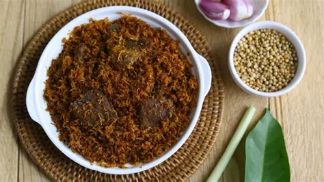 Resep Serundeng Daging Dengan Kelapa Bumbu Gurih Food Fimela