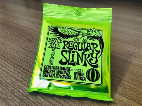 Encordoamento Ernie Ball Guitarra Regular Slink 010 Original