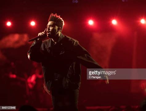 Abel Makkonen Tesfaye Aka The Weeknd Photos and Premium High Res ...