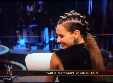 Se burlaron de Pampita por su peinado al estilo 'dinosaurio' - Tecache.cl