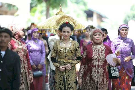 Uniknya Tradisi Menculik Calon Mempelai Perempuan Dalam Pernikahan Adat